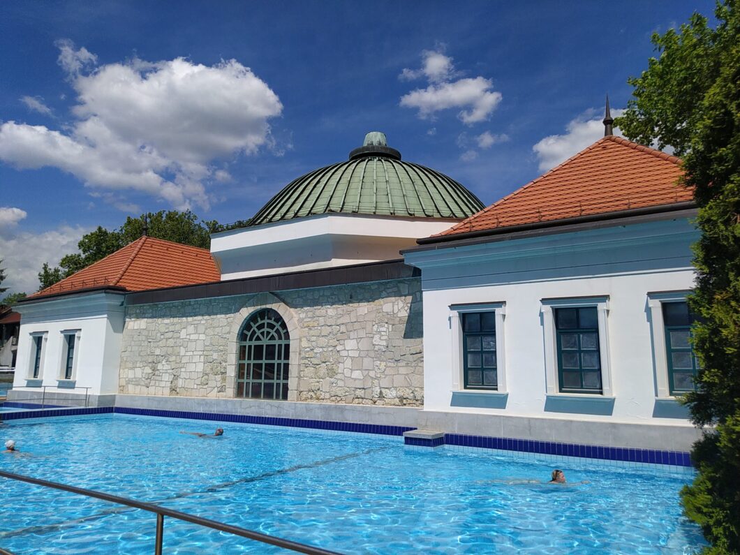 Na wschód od Egeru: najlepsze baseny termalne